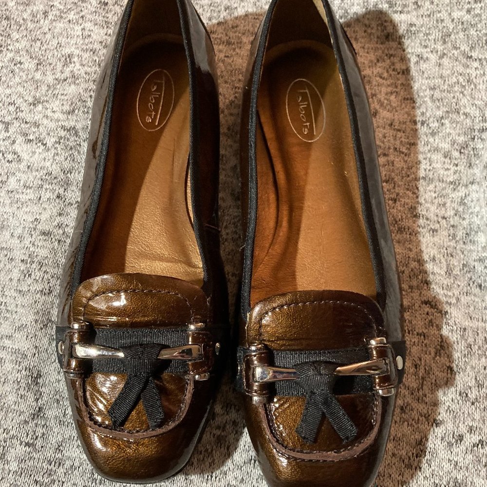 EUC Talbots Metallic Brown Black Bow Flats Sz 8